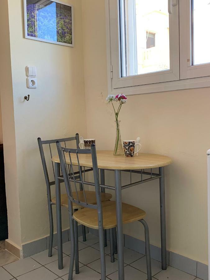 Cozy One-Bedroom Apartment In Halepa, Chania Ханья Экстерьер фото